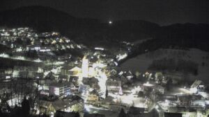 Dieses Bild zeigt eine Webcam-Aufnahme von Ottenhöfen, aufgenommen am Mittwoch, den 07.01.2026 um 18:10 Uhr