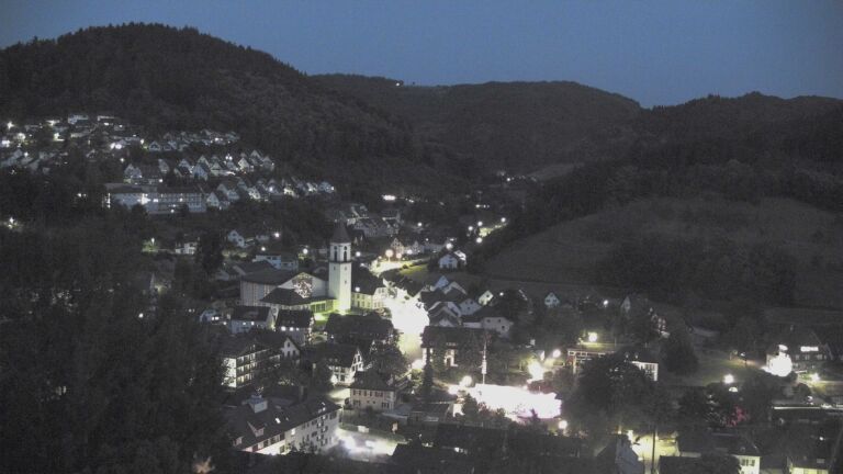 Dieses Bild zeigt eine Webcam-Aufnahme von Ottenhöfen, aufgenommen am Samstag, den 20.06.2026 um 22:30 Uhr