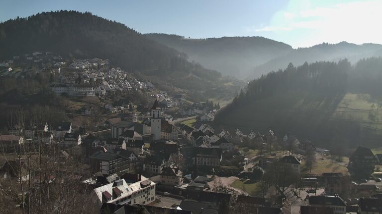 Dieses Bild zeigt eine Webcam-Aufnahme von Ottenhöfen, aufgenommen am Donnerstag, den 05.02.2026 um 13:40 Uhr