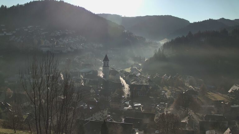 Dieses Bild zeigt eine Webcam-Aufnahme von Ottenhöfen, aufgenommen am Montag, den 15.12.2025 um 10:50 Uhr