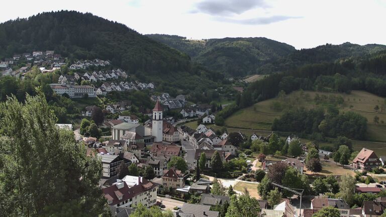 Dieses Bild zeigt eine Webcam-Aufnahme von Ottenhöfen, aufgenommen am Dienstag, den 21.07.2026 um 10:50 Uhr