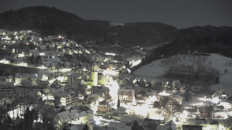 Dieses Bild zeigt eine Webcam-Aufnahme von Ottenhöfen, aufgenommen am Montag, den 05.01.2026 um 06:00 Uhr