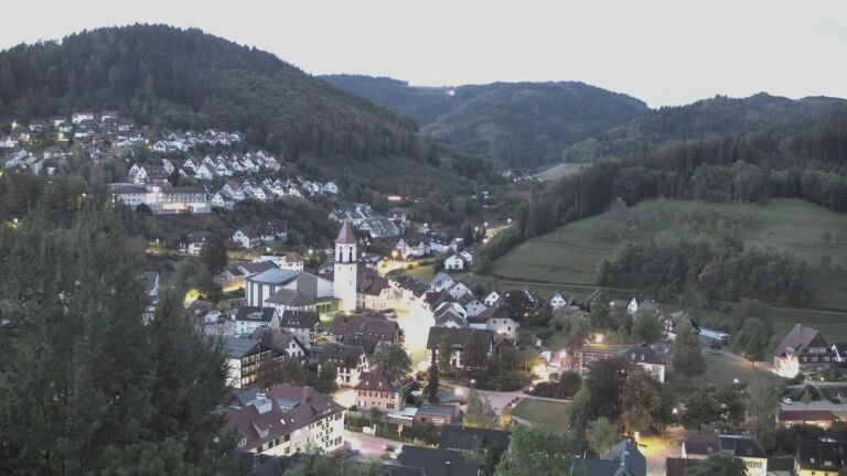 Dieses Bild zeigt eine Webcam-Aufnahme von Ottenhöfen, aufgenommen am Mittwoch, den 07.10.2026 um 07:00 Uhr
