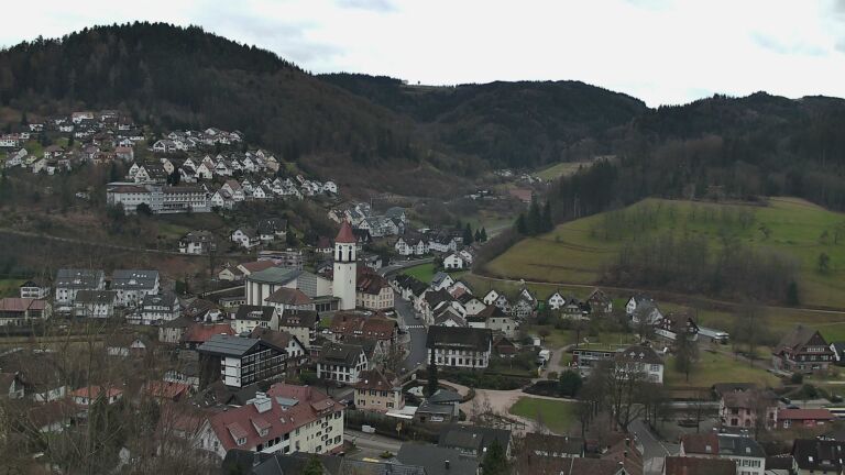 Dieses Bild zeigt eine Webcam-Aufnahme von Ottenhöfen, aufgenommen am Donnerstag, den 19.02.2026 um 13:40 Uhr