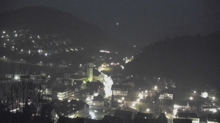 Dieses Bild zeigt eine Webcam-Aufnahme von Ottenhöfen, aufgenommen am Samstag, den 04.04.2026 um 06:10 Uhr