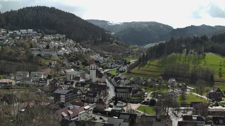 Dieses Bild zeigt eine Webcam-Aufnahme von Ottenhöfen, aufgenommen am Donnerstag, den 26.03.2026 um 12:50 Uhr