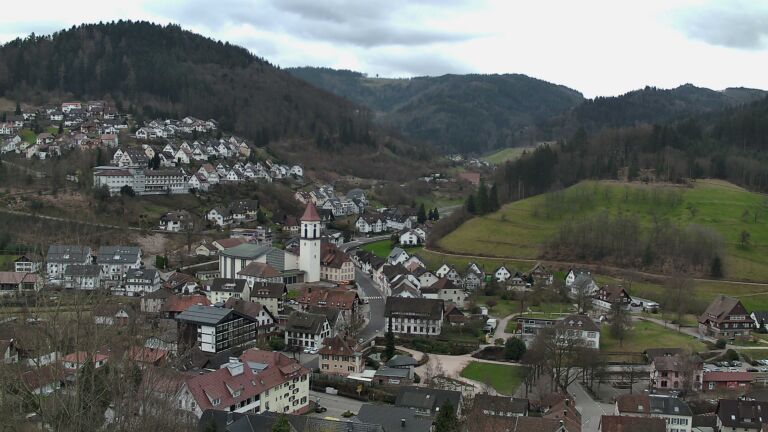 Dieses Bild zeigt eine Webcam-Aufnahme von Ottenhöfen, aufgenommen am Samstag, den 28.02.2026 um 14:10 Uhr