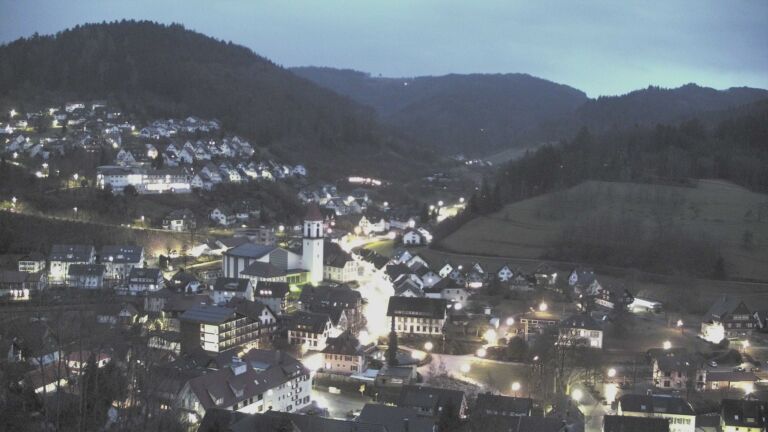 Dieses Bild zeigt eine Webcam-Aufnahme von Ottenhöfen, aufgenommen am Dienstag, den 10.02.2026 um 07:10 Uhr