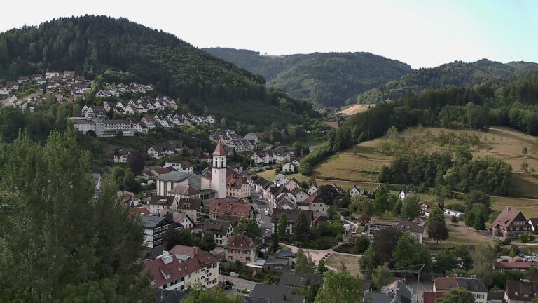 Dieses Bild zeigt eine Webcam-Aufnahme von Ottenhöfen, aufgenommen am Mittwoch, den 05.08.2026 um 09:30 Uhr