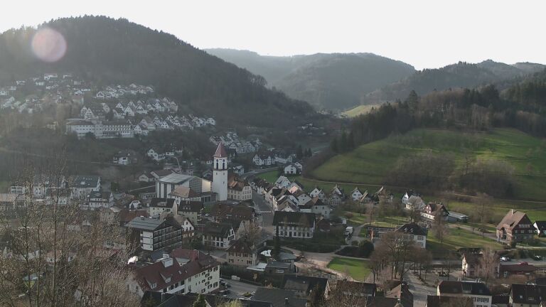 Dieses Bild zeigt eine Webcam-Aufnahme von Ottenhöfen, aufgenommen am Dienstag, den 10.03.2026 um 08:30 Uhr