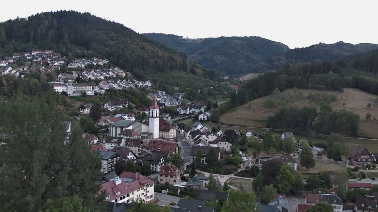 Dieses Bild zeigt eine Webcam-Aufnahme von Ottenhöfen, aufgenommen am Mittwoch, den 26.08.2026 um 20:20 Uhr