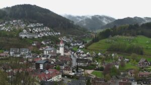 Dieses Bild zeigt eine Webcam-Aufnahme von Ottenhöfen, aufgenommen am Sonntag, den 12.04.2026 um 08:40 Uhr