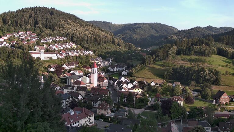 Dieses Bild zeigt eine Webcam-Aufnahme von Ottenhöfen, aufgenommen am Montag, den 22.06.2026 um 20:30 Uhr
