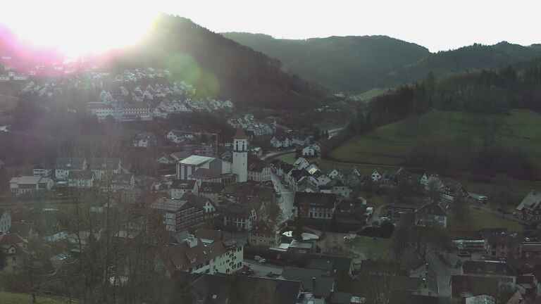 Dieses Bild zeigt eine Webcam-Aufnahme von Ottenhöfen, aufgenommen am Donnerstag, den 18.12.2025 um 09:40 Uhr