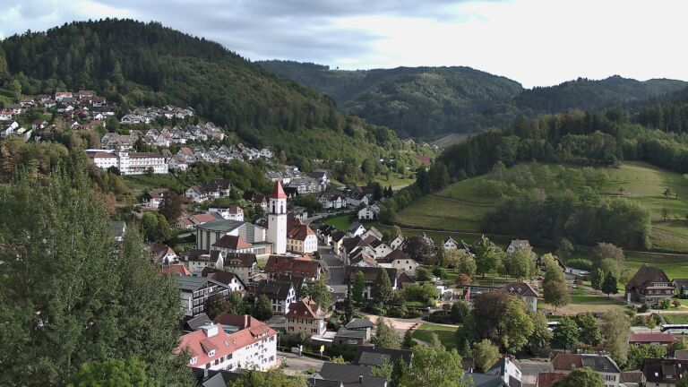 Dieses Bild zeigt eine Webcam-Aufnahme von Ottenhöfen, aufgenommen am Mittwoch, den 16.09.2026 um 17:40 Uhr