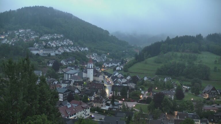 Dieses Bild zeigt eine Webcam-Aufnahme von Ottenhöfen, aufgenommen am Donnerstag, den 07.05.2026 um 05:50 Uhr