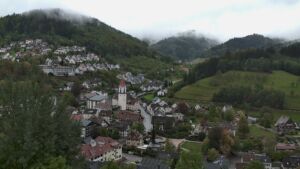 Dieses Bild zeigt eine Webcam-Aufnahme von Ottenhöfen, aufgenommen am Samstag, den 17.10.2026 um 15:00 Uhr