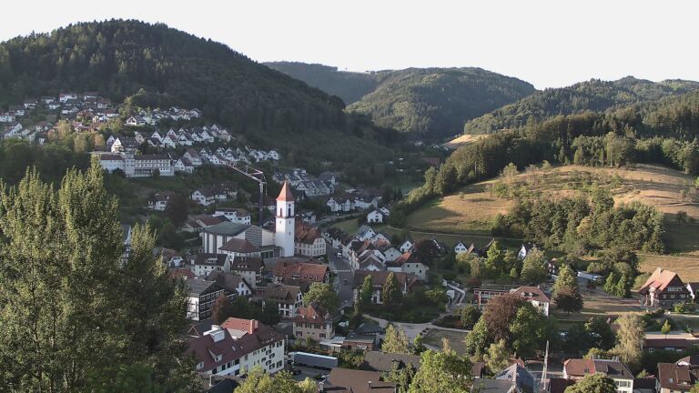 Dieses Bild zeigt eine Webcam-Aufnahme von Ottenhöfen, aufgenommen am Donnerstag, den 06.08.2026 um 07:20 Uhr