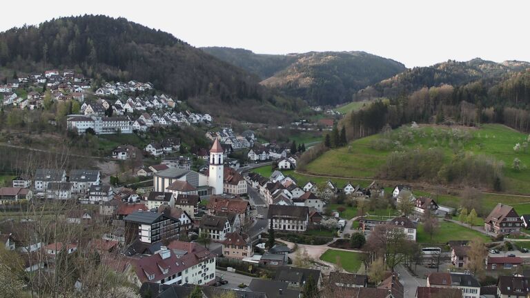 Dieses Bild zeigt eine Webcam-Aufnahme von Ottenhöfen, aufgenommen am Donnerstag, den 09.04.2026 um 07:40 Uhr