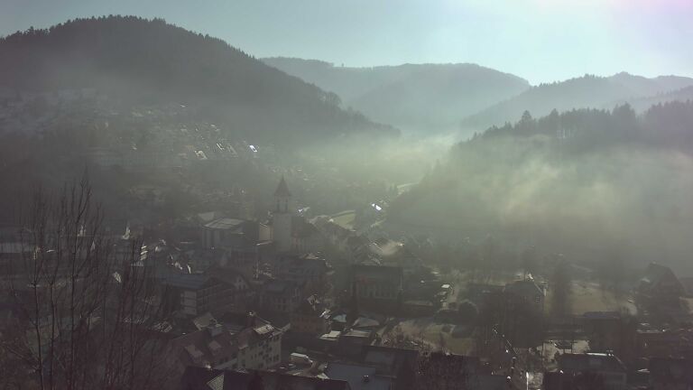 Dieses Bild zeigt eine Webcam-Aufnahme von Ottenhöfen, aufgenommen am Montag, den 29.12.2025 um 12:20 Uhr