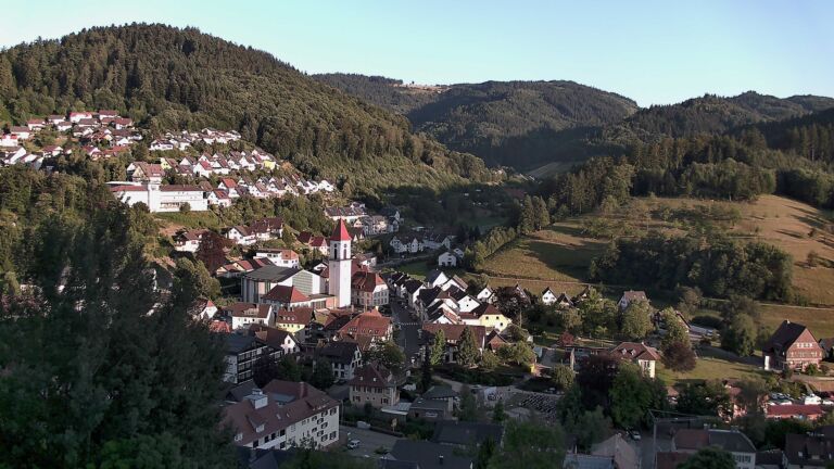 Dieses Bild zeigt eine Webcam-Aufnahme von Ottenhöfen, aufgenommen am Samstag, den 11.07.2026 um 20:20 Uhr