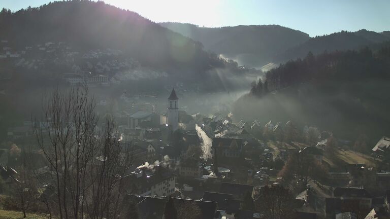 Dieses Bild zeigt eine Webcam-Aufnahme von Ottenhöfen, aufgenommen am Montag, den 15.12.2025 um 10:40 Uhr