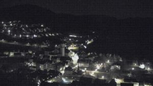 Dieses Bild zeigt eine Webcam-Aufnahme von Ottenhöfen, aufgenommen am Freitag, den 10.04.2026 um 01:00 Uhr
