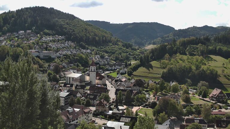 Dieses Bild zeigt eine Webcam-Aufnahme von Ottenhöfen, aufgenommen am Montag, den 14.09.2026 um 12:00 Uhr