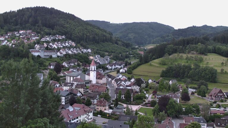 Dieses Bild zeigt eine Webcam-Aufnahme von Ottenhöfen, aufgenommen am Samstag, den 30.05.2026 um 05:40 Uhr
