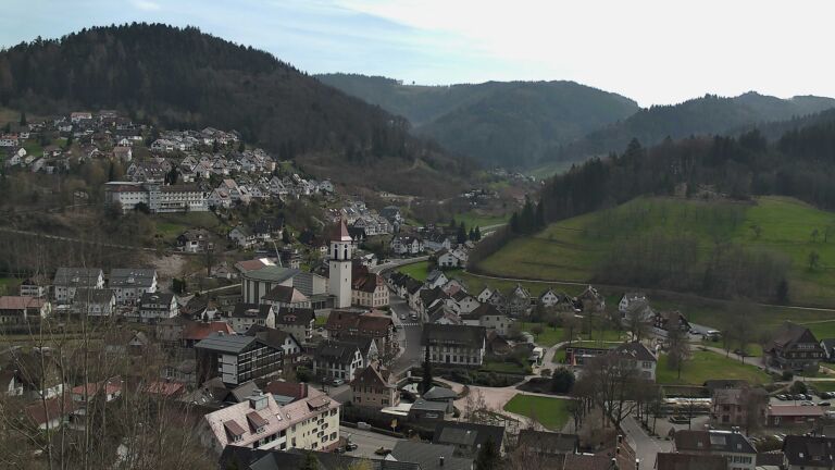 Dieses Bild zeigt eine Webcam-Aufnahme von Ottenhöfen, aufgenommen am Dienstag, den 24.03.2026 um 14:00 Uhr