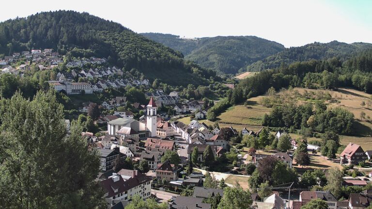 Dieses Bild zeigt eine Webcam-Aufnahme von Ottenhöfen, aufgenommen am Mittwoch, den 22.07.2026 um 09:40 Uhr