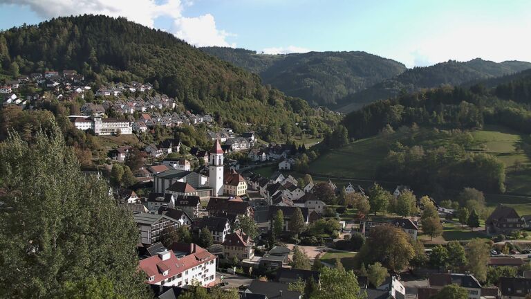 Dieses Bild zeigt eine Webcam-Aufnahme von Ottenhöfen, aufgenommen am Dienstag, den 06.10.2026 um 16:40 Uhr