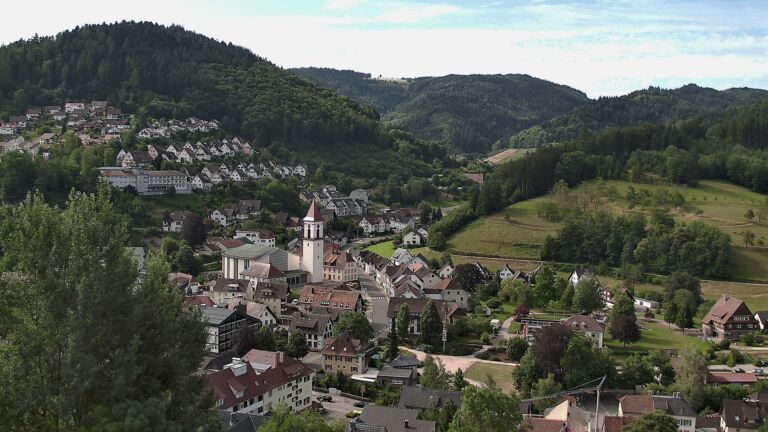 Dieses Bild zeigt eine Webcam-Aufnahme von Ottenhöfen, aufgenommen am Sonntag, den 05.07.2026 um 09:40 Uhr