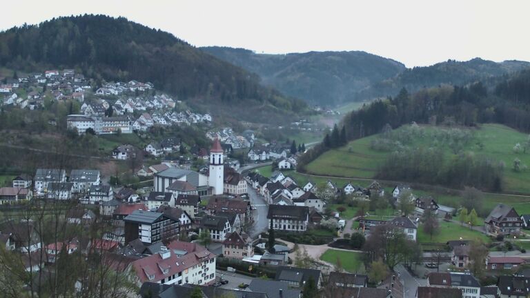 Dieses Bild zeigt eine Webcam-Aufnahme von Ottenhöfen, aufgenommen am Freitag, den 10.04.2026 um 06:50 Uhr