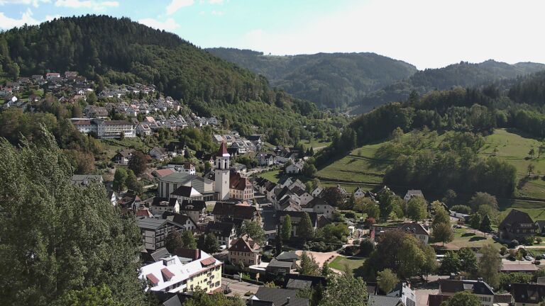 Dieses Bild zeigt eine Webcam-Aufnahme von Ottenhöfen, aufgenommen am Dienstag, den 22.09.2026 um 15:00 Uhr