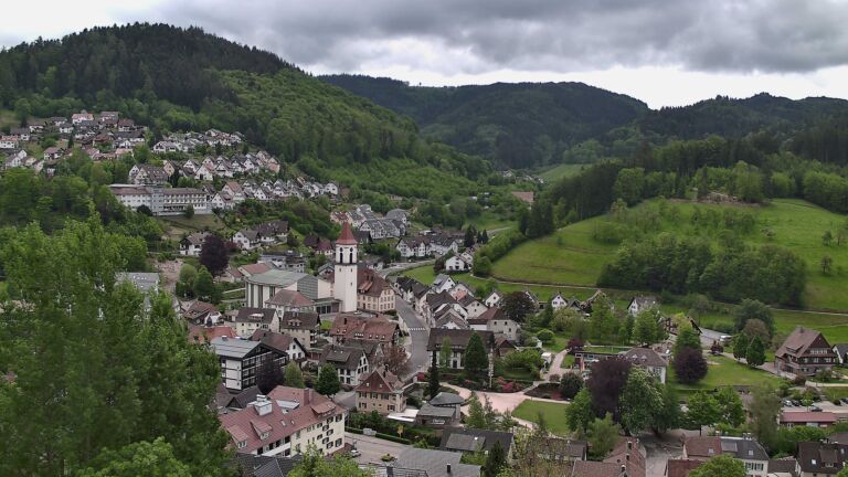 Dieses Bild zeigt eine Webcam-Aufnahme von Ottenhöfen, aufgenommen am Dienstag, den 05.05.2026 um 11:50 Uhr