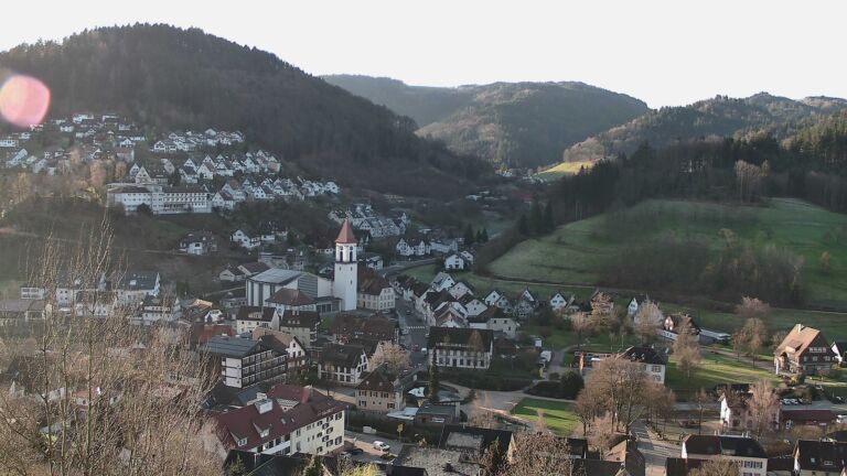 Dieses Bild zeigt eine Webcam-Aufnahme von Ottenhöfen, aufgenommen am Freitag, den 13.03.2026 um 08:00 Uhr