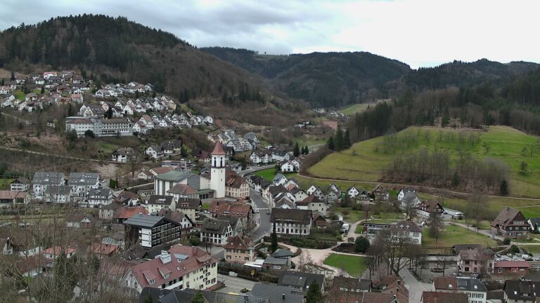 Dieses Bild zeigt eine Webcam-Aufnahme von Ottenhöfen, aufgenommen am Samstag, den 28.02.2026 um 15:20 Uhr