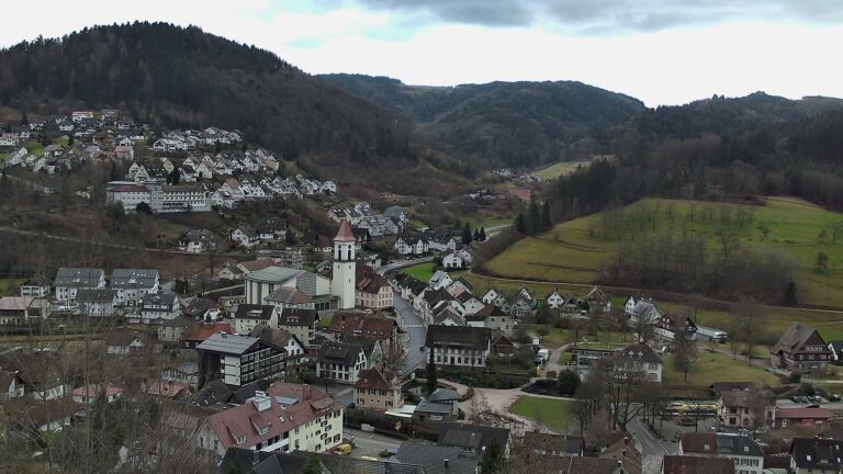 Dieses Bild zeigt eine Webcam-Aufnahme von Ottenhöfen, aufgenommen am Dienstag, den 17.02.2026 um 15:50 Uhr