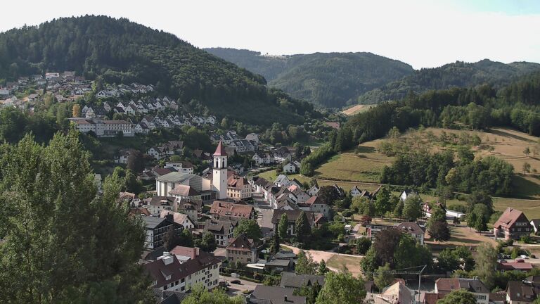 Dieses Bild zeigt eine Webcam-Aufnahme von Ottenhöfen, aufgenommen am Donnerstag, den 16.07.2026 um 09:20 Uhr