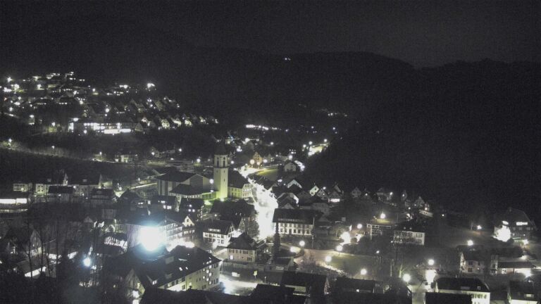 Dieses Bild zeigt eine Webcam-Aufnahme von Ottenhöfen, aufgenommen am Freitag, den 13.02.2026 um 19:20 Uhr