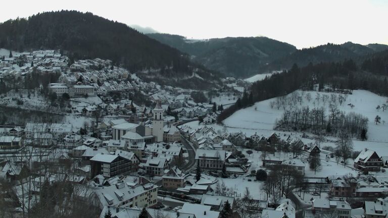 Dieses Bild zeigt eine Webcam-Aufnahme von Ottenhöfen, aufgenommen am Mittwoch, den 07.01.2026 um 08:10 Uhr