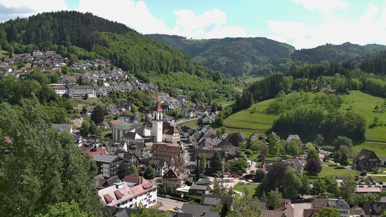 Dieses Bild zeigt eine Webcam-Aufnahme von Ottenhöfen, aufgenommen am Samstag, den 09.05.2026 um 15:20 Uhr