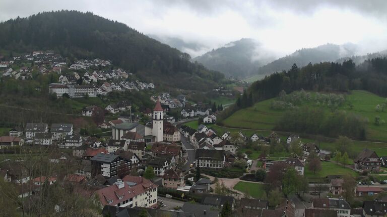 Dieses Bild zeigt eine Webcam-Aufnahme von Ottenhöfen, aufgenommen am Dienstag, den 14.04.2026 um 10:20 Uhr