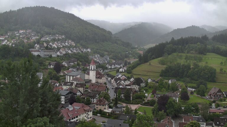 Dieses Bild zeigt eine Webcam-Aufnahme von Ottenhöfen, aufgenommen am Donnerstag, den 11.06.2026 um 10:20 Uhr