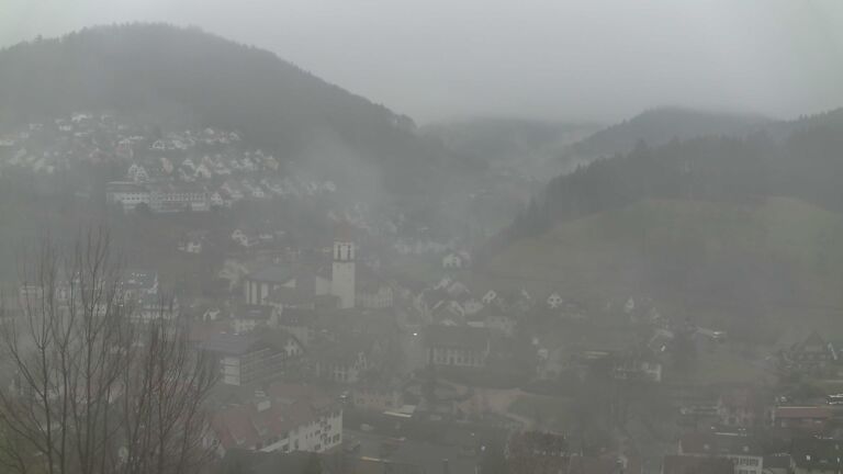 Dieses Bild zeigt eine Webcam-Aufnahme von Ottenhöfen, aufgenommen am Montag, den 26.01.2026 um 09:40 Uhr