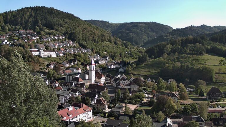 Dieses Bild zeigt eine Webcam-Aufnahme von Ottenhöfen, aufgenommen am Dienstag, den 22.09.2026 um 16:50 Uhr