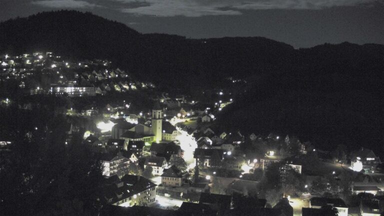 Dieses Bild zeigt eine Webcam-Aufnahme von Ottenhöfen, aufgenommen am Donnerstag, den 22.10.2026 um 20:40 Uhr