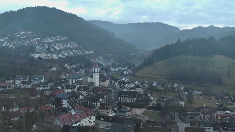 Dieses Bild zeigt eine Webcam-Aufnahme von Ottenhöfen, aufgenommen am Samstag, den 31.01.2026 um 17:30 Uhr