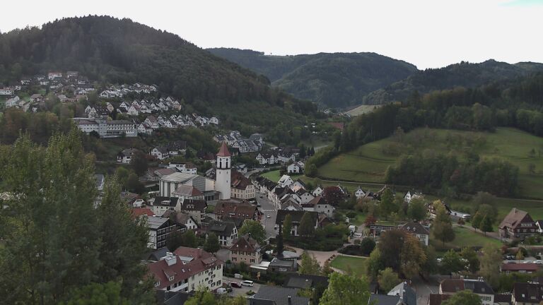Dieses Bild zeigt eine Webcam-Aufnahme von Ottenhöfen, aufgenommen am Donnerstag, den 15.10.2026 um 09:50 Uhr